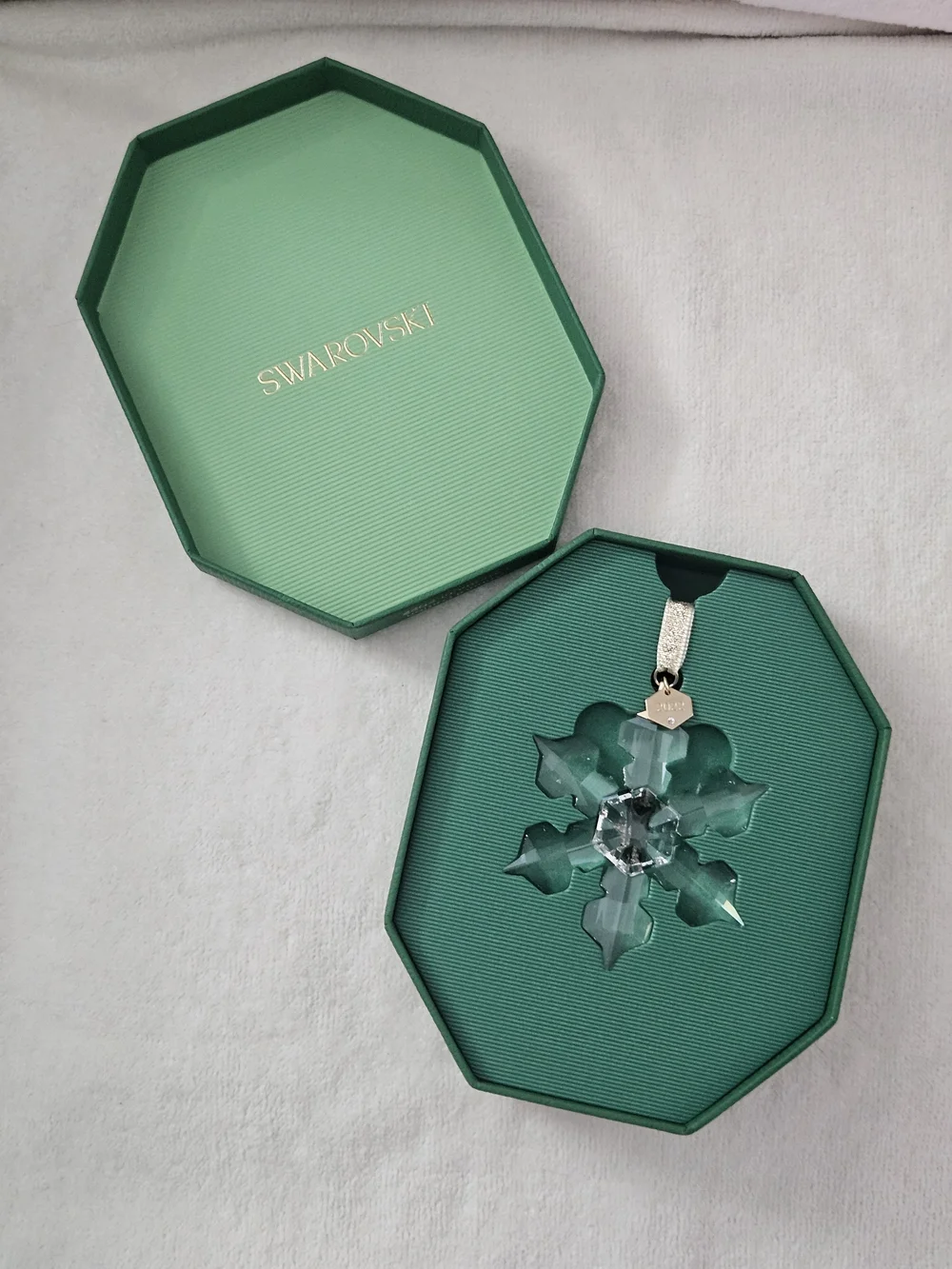 Swarovski Crystal Annual Edition Ornament 2022 Snowflake 5615387 NIB